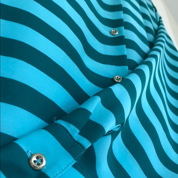 Thin sheer button down - Picture 4 of 4